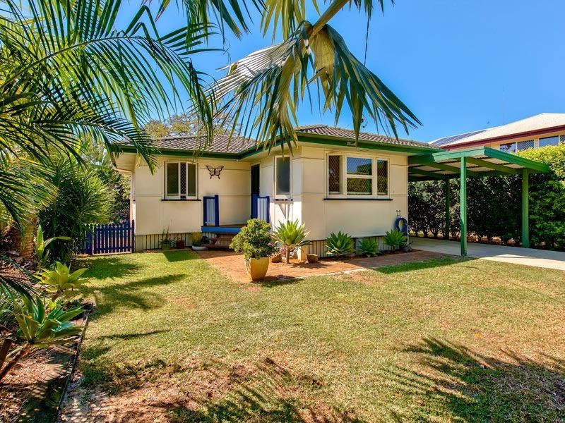 8 Andrew Street, Kallangur QLD 4503