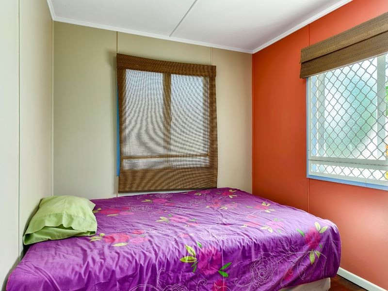 8 Andrew Street, Kallangur QLD 4503