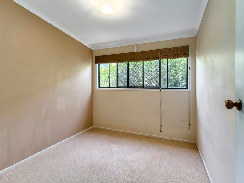 8 Andrew Street, Kallangur QLD 4503