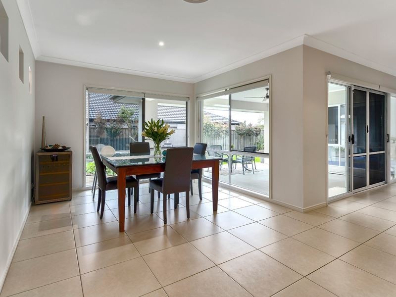 24 Asciano Place, Bridgeman Downs QLD 4035