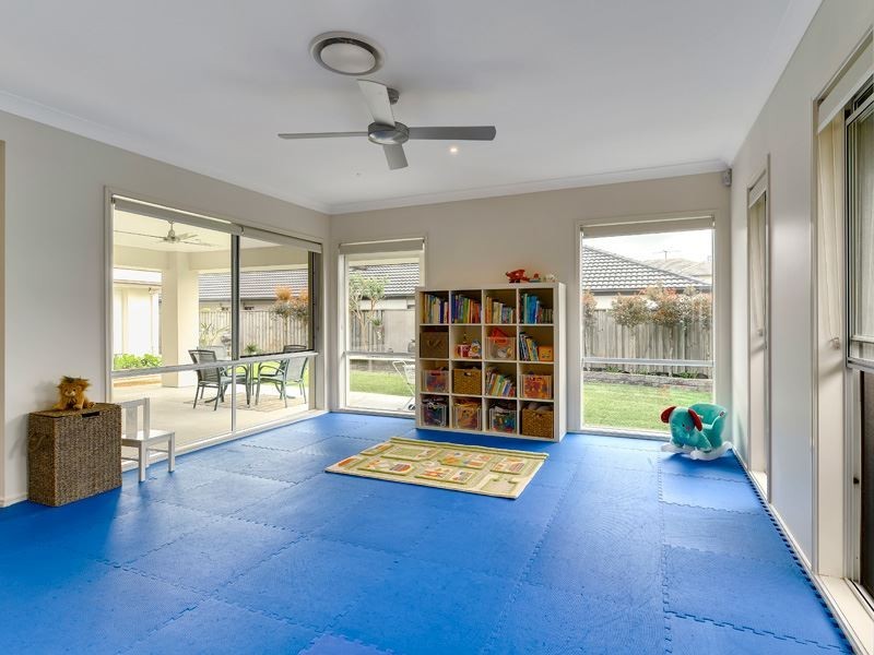 24 Asciano Place, Bridgeman Downs QLD 4035