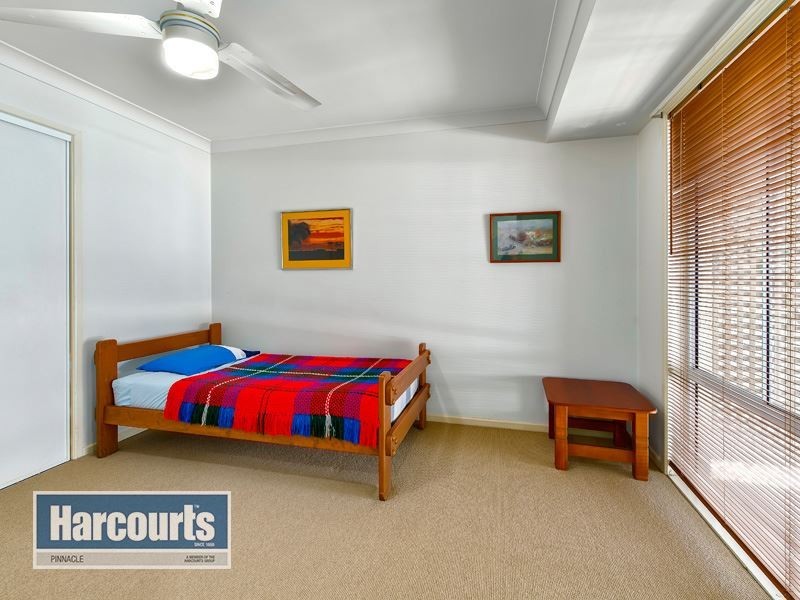 17 Stallone Cct, Mcdowall QLD 4053