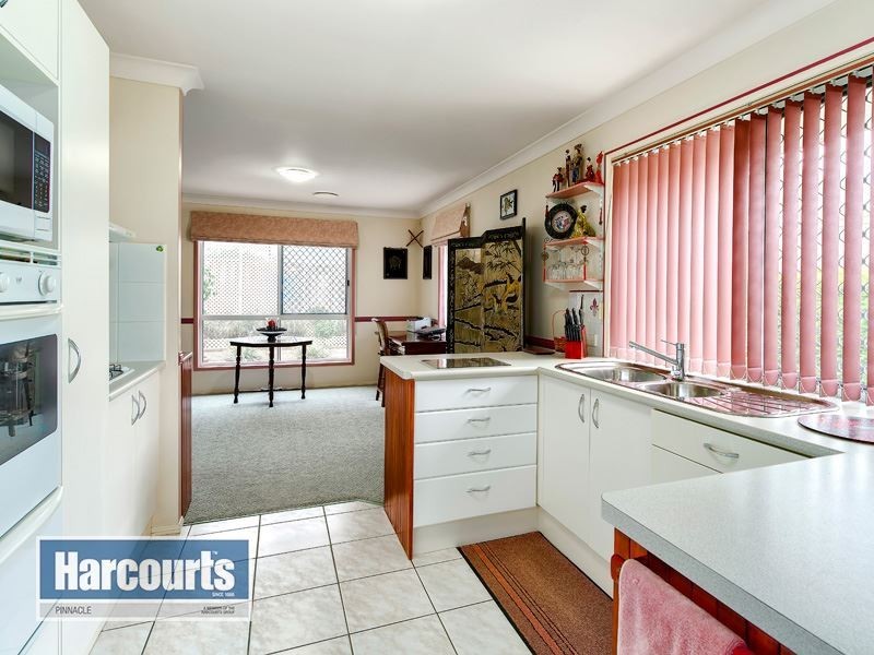 11 Jarrah Place, Fitzgibbon QLD 4018