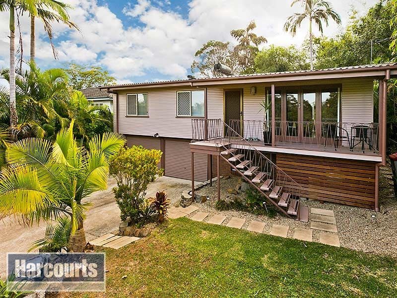 19 Franciscea Street, Everton Hills QLD 4053