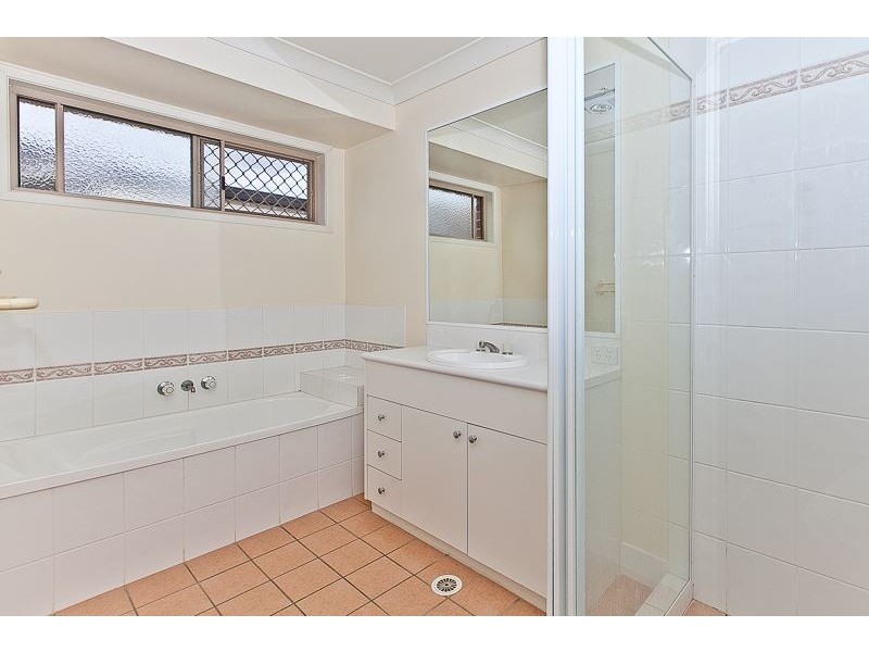 30 Johns Cres, Boondall QLD 4034