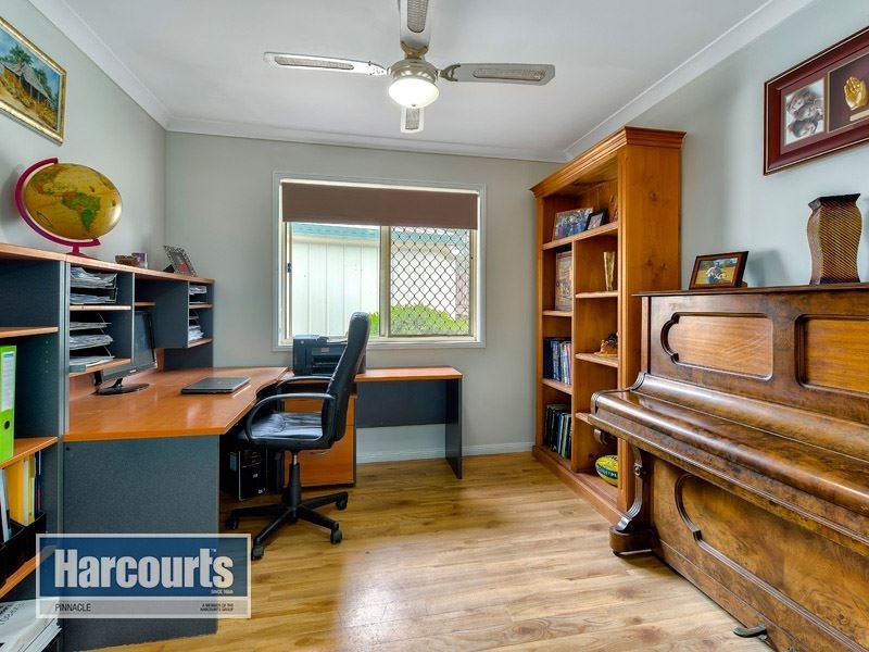 13 Paramount Drive, Warner QLD 4500