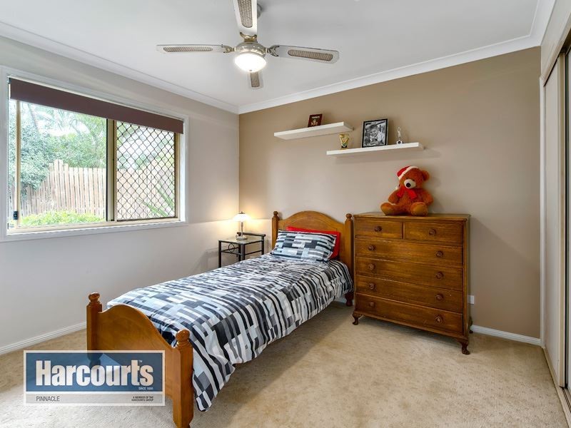13 Paramount Drive, Warner QLD 4500