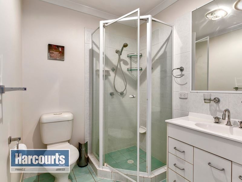 13 Paramount Drive, Warner QLD 4500