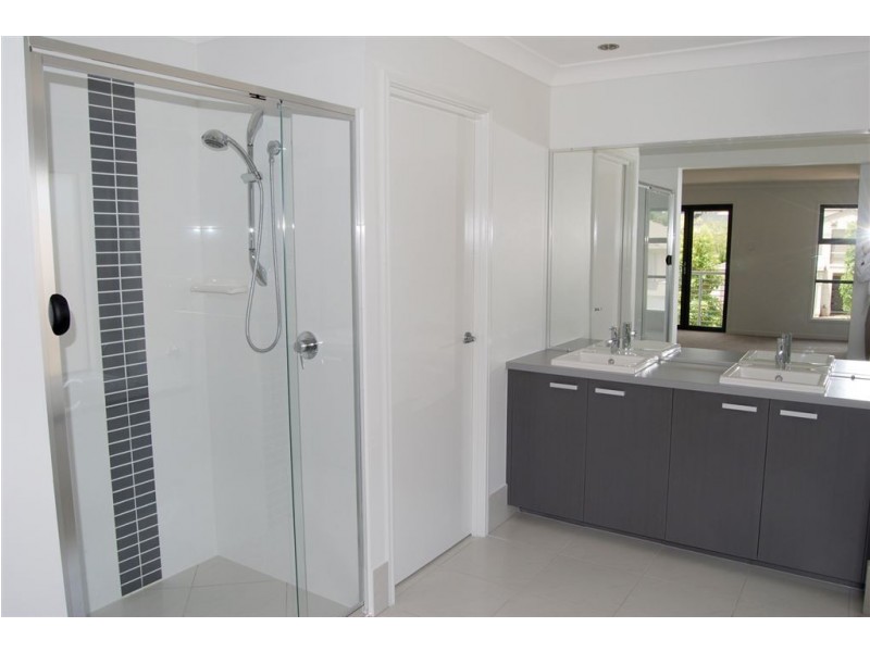 51 Canopus St, Bridgeman Downs QLD 4035