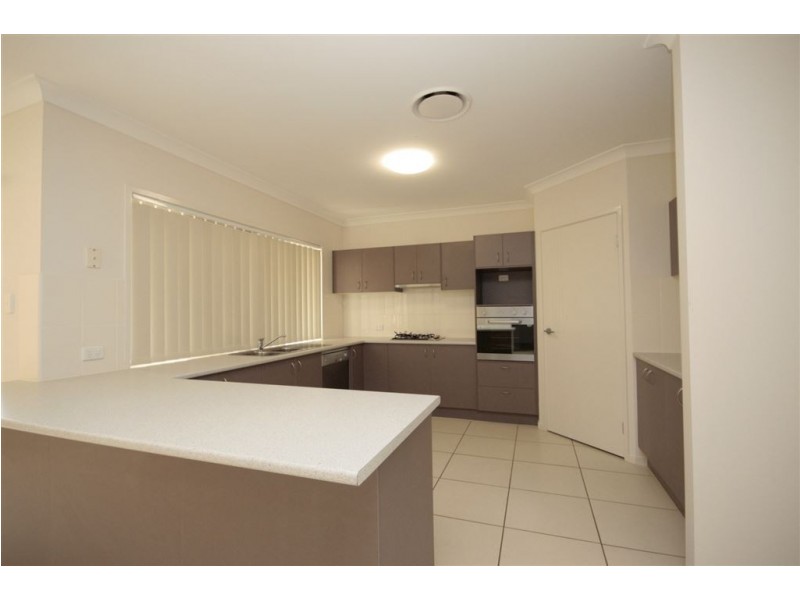 16 Matthew Street, Carseldine QLD 4034
