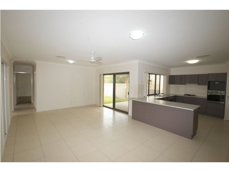 16 Matthew Street, Carseldine QLD 4034