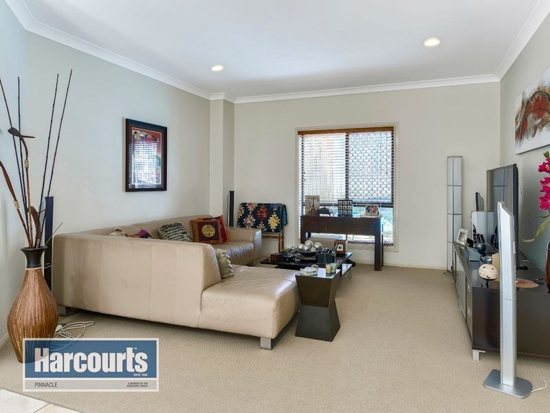 13 Bauple St, Albany Creek QLD 4035