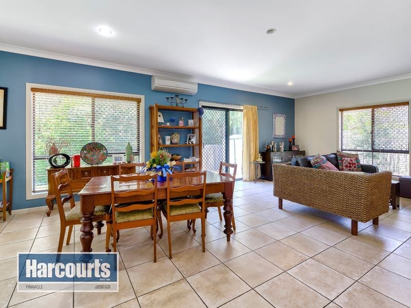 13 Bauple St, Albany Creek QLD 4035