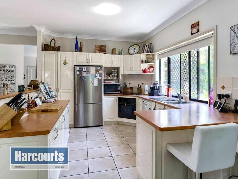 13 Bauple St, Albany Creek QLD 4035