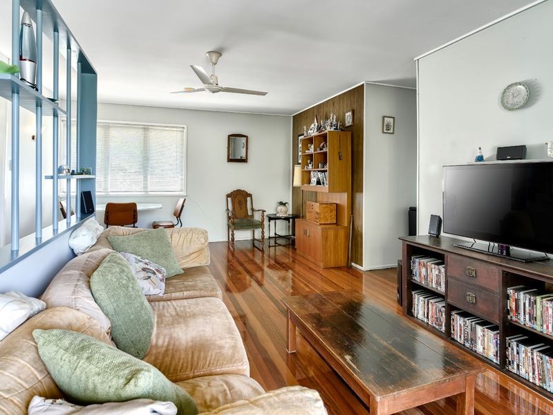 16 Kilburn Rd, Chermside QLD 4032