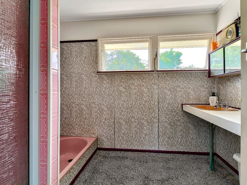16 Kilburn Rd, Chermside QLD 4032
