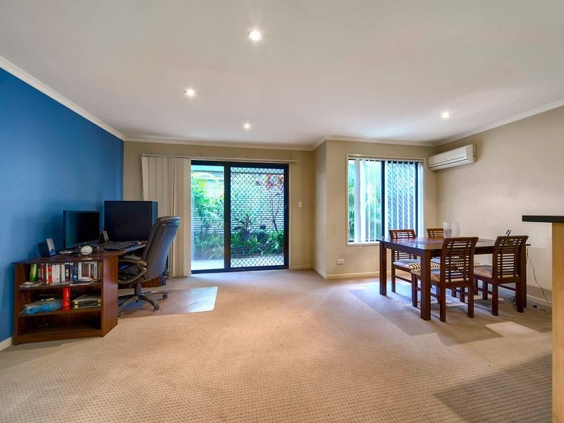 8/1 Bradley Av, Kedron QLD 4031