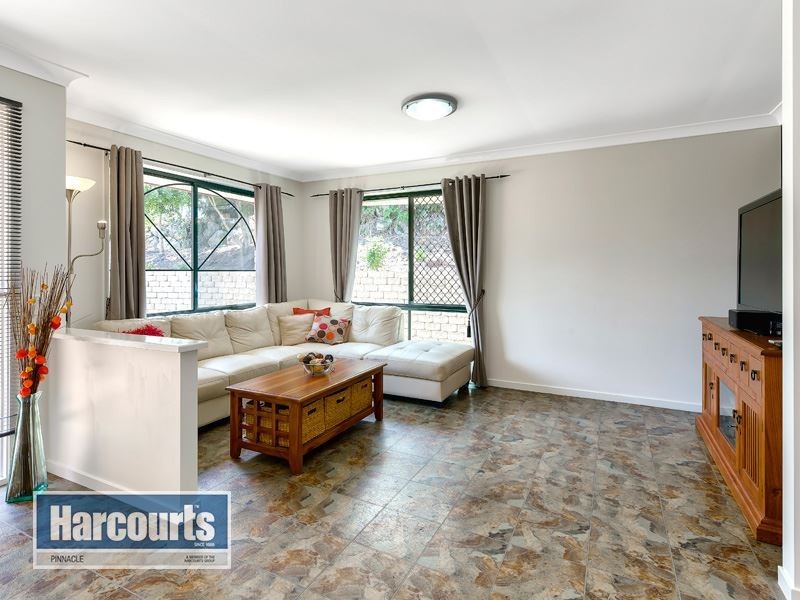 34 Washbrook Crescent, Petrie QLD 4502