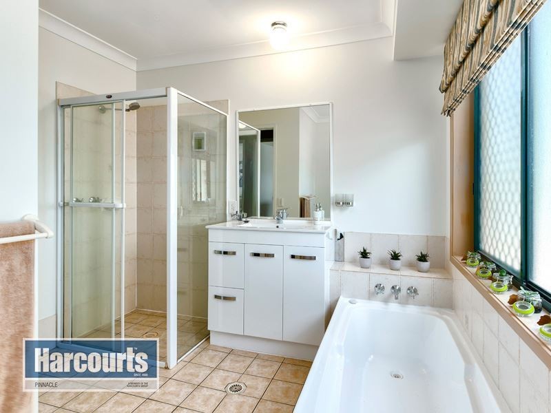 34 Washbrook Crescent, Petrie QLD 4502