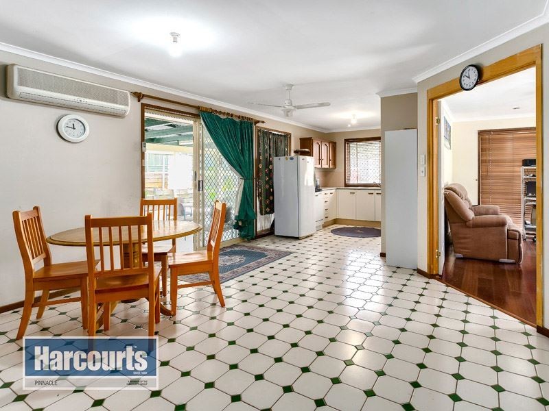 8 Washbrook Crescent, Petrie QLD 4502