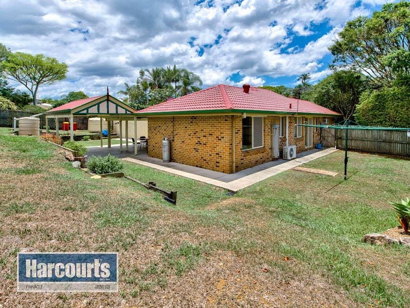 8 Washbrook Crescent, Petrie QLD 4502