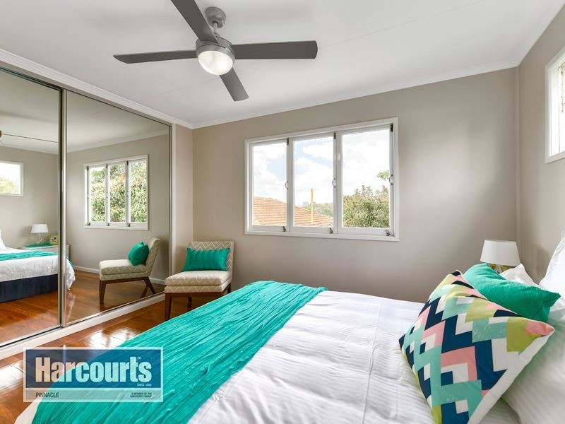 20 Maryland Street, Stafford Heights QLD 4053