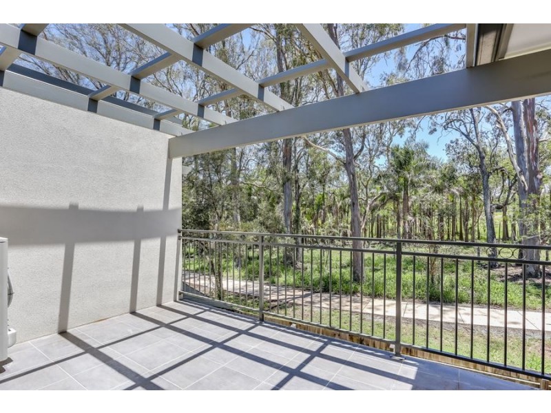 4/5 Pine Valley Drive, Joyner QLD 4500