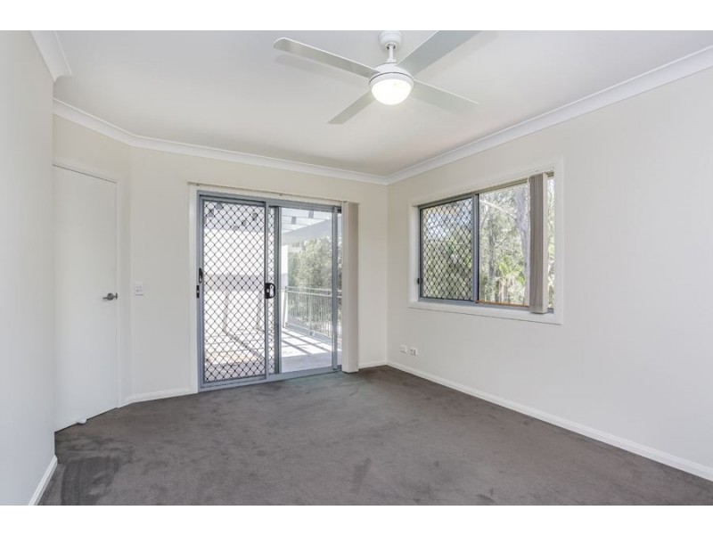 4/5 Pine Valley Drive, Joyner QLD 4500