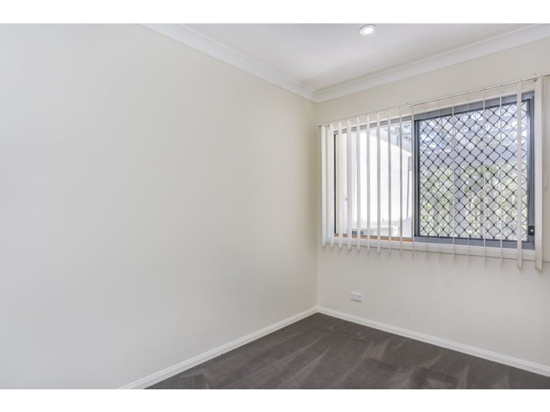 4/5 Pine Valley Drive, Joyner QLD 4500