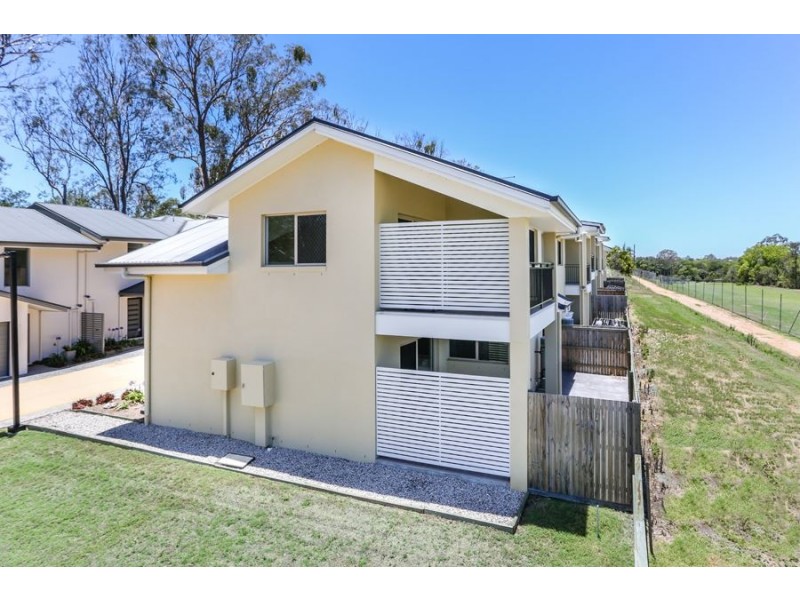 4/5 Pine Valley Drive, Joyner QLD 4500