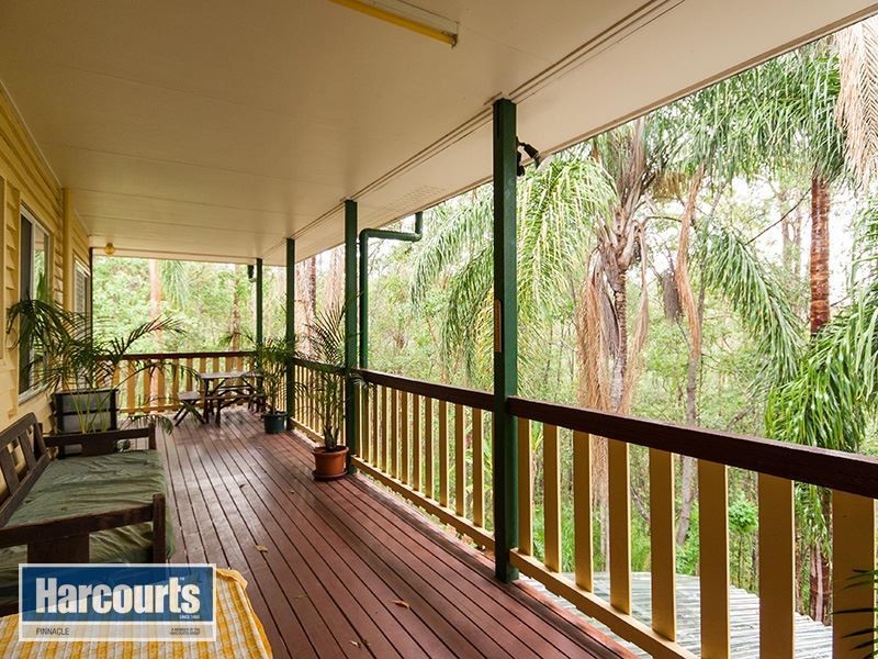 31 Buranda Road, Clear Mountain QLD 4500