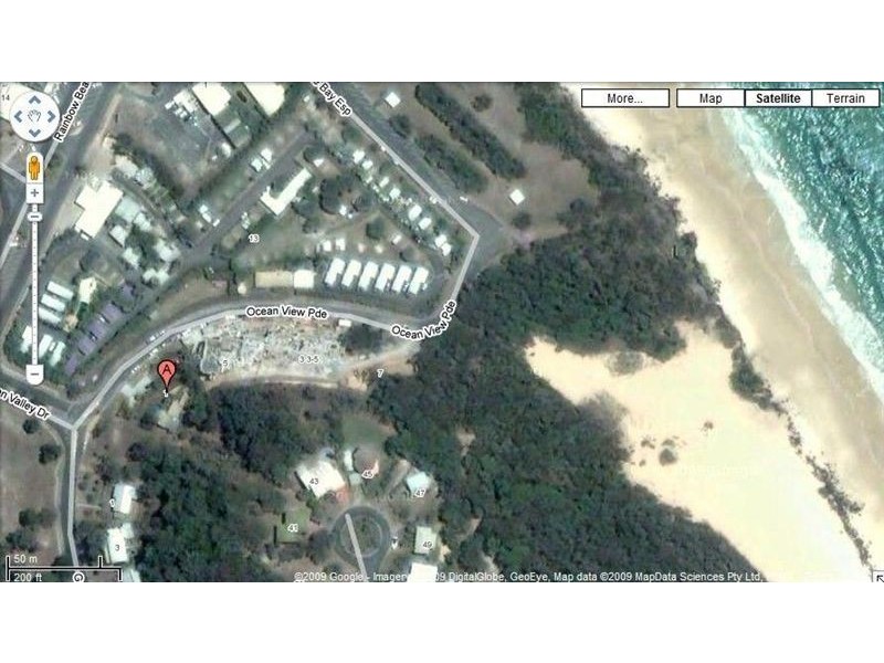 1 Ocean View Pde, Rainbow Beach QLD 4581