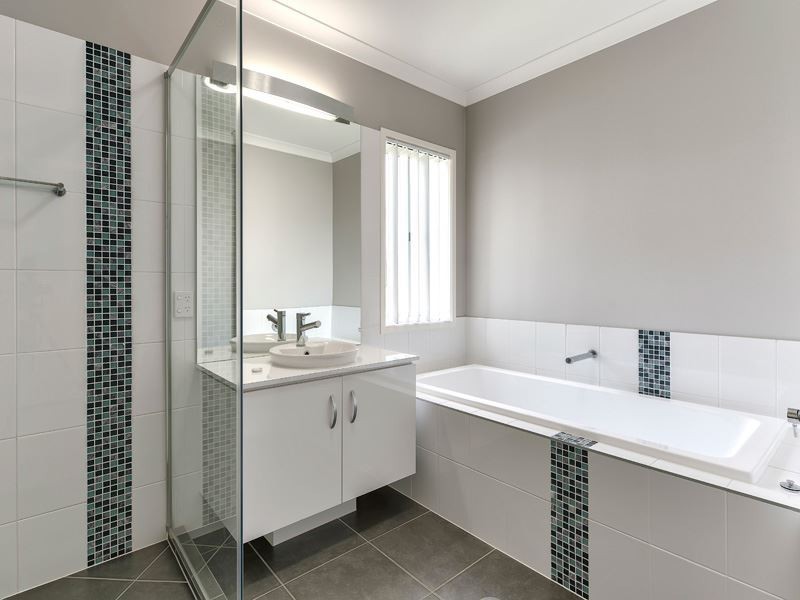 2 Booyong Place, Bridgeman Downs QLD 4035