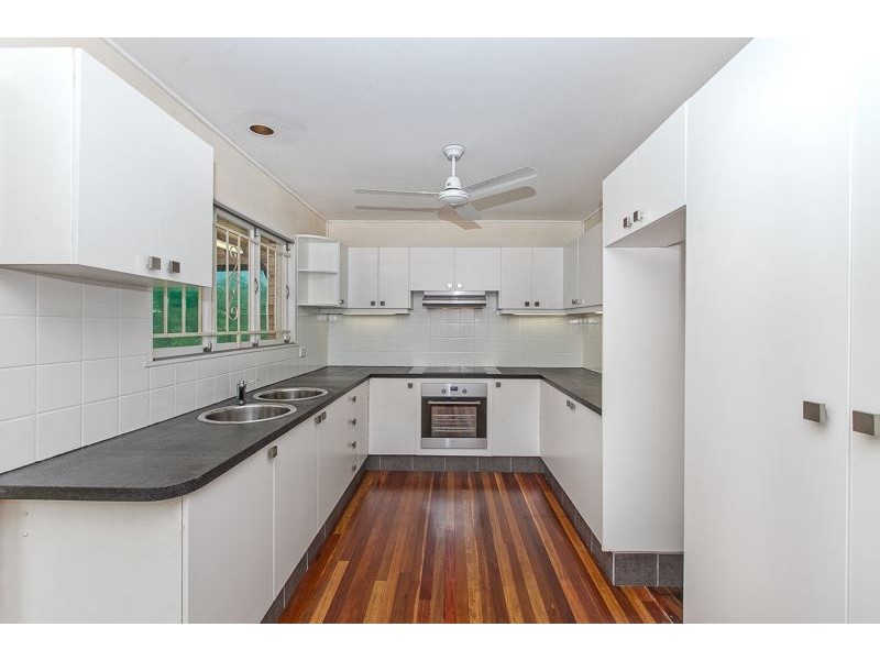 11 Guinness Street, Everton Park QLD 4053