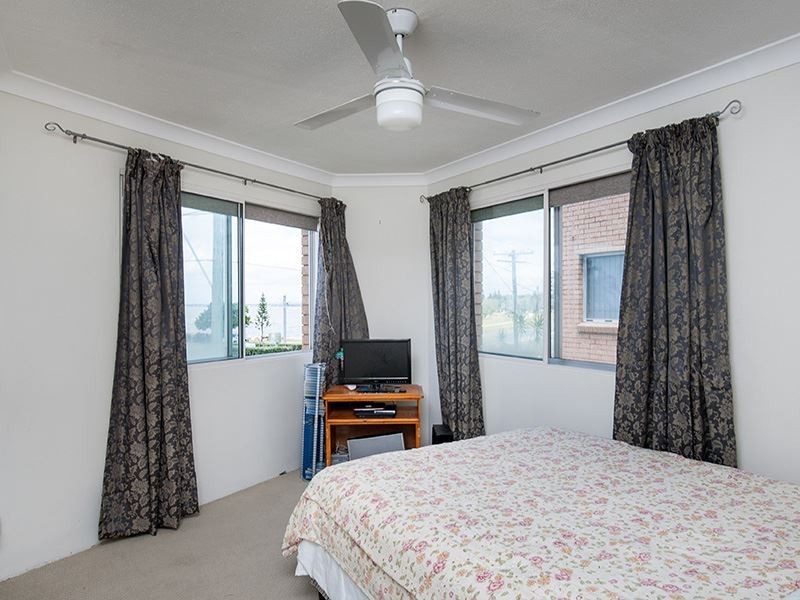 10/102 Hornibrook Esplanade, Clontarf QLD 4019