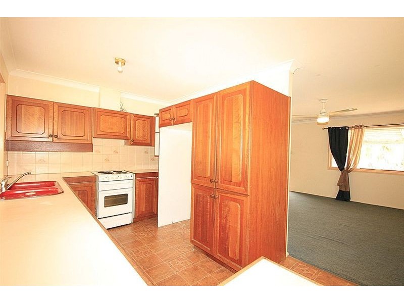 16 Simpson Street, Capalaba QLD 4157