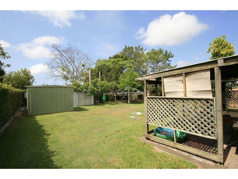 16 Simpson Street, Capalaba QLD 4157