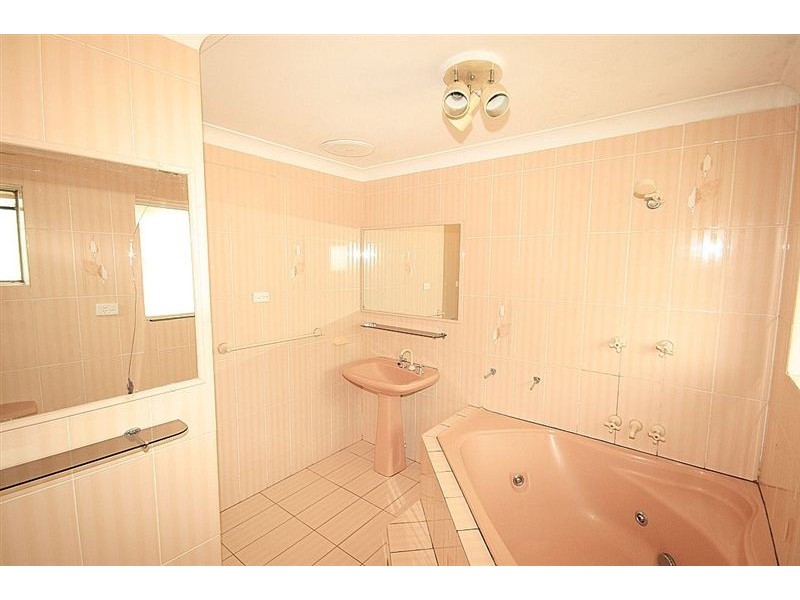 16 Simpson Street, Capalaba QLD 4157