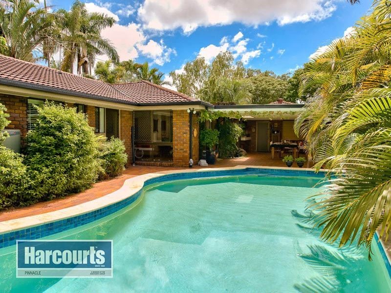 8 Tutoko Court, Aspley QLD 4034