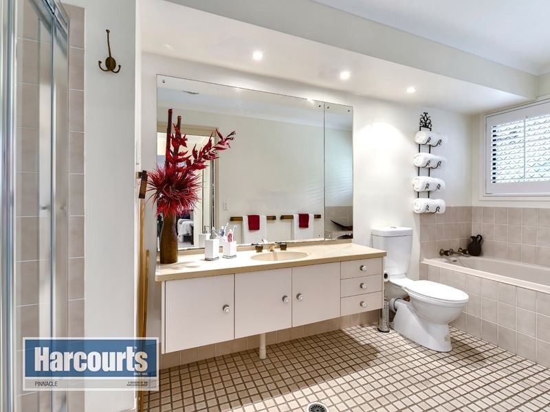 8 Tutoko Court, Aspley QLD 4034