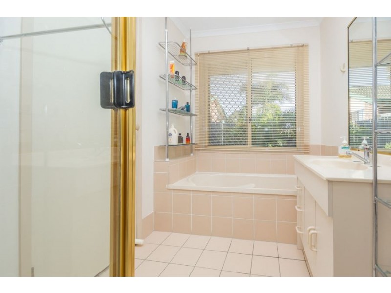 106 Rue Montaigne, Petrie QLD 4502