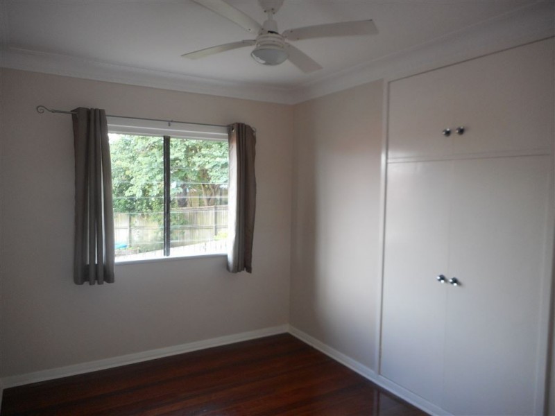 236 Edinburgh Castle Road, Wavell Heights QLD 4012