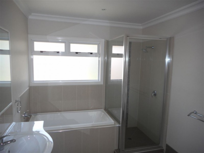 236 Edinburgh Castle Road, Wavell Heights QLD 4012