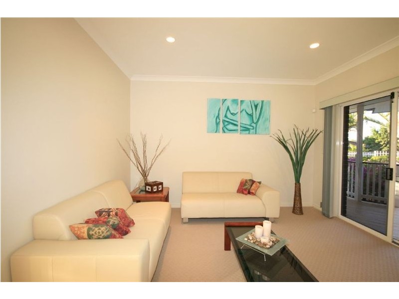 91 Saturn Crescent, Bridgeman Downs QLD 4035