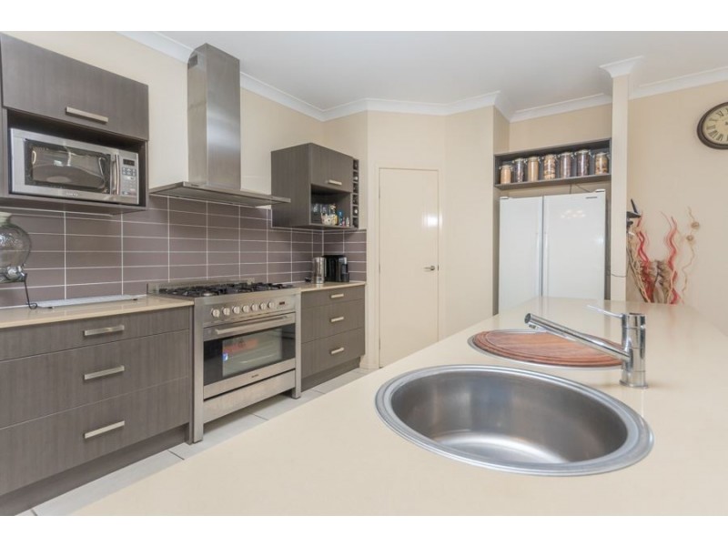 12 Fantail Cres, Mango Hill QLD 4509