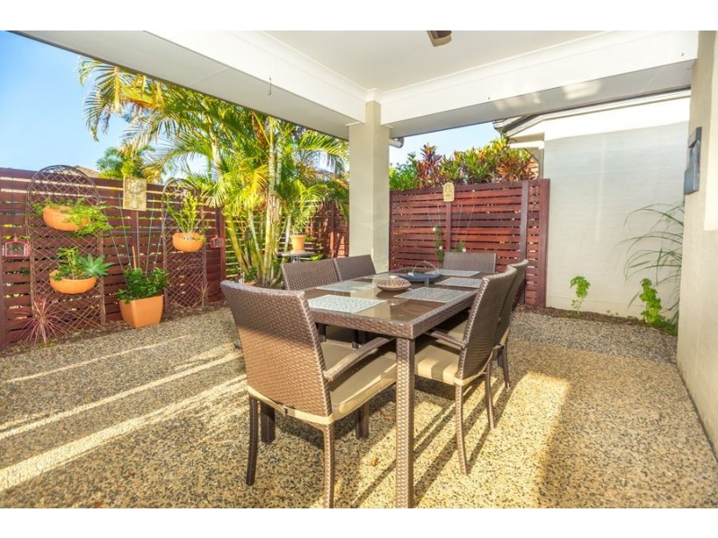 15 Birdwing Cres, Kallangur QLD 4503