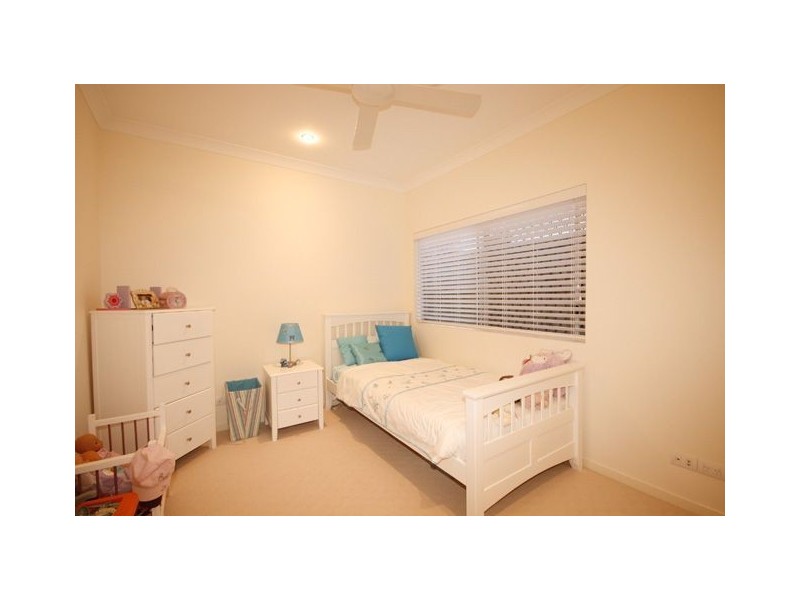 8 silverbirch place, Bridgeman Downs QLD 4035