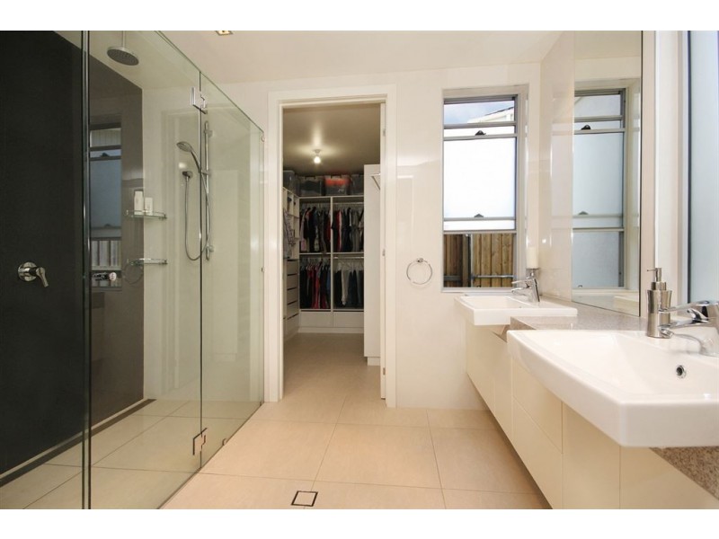 40 Asciano Place, Bridgeman Downs QLD 4035