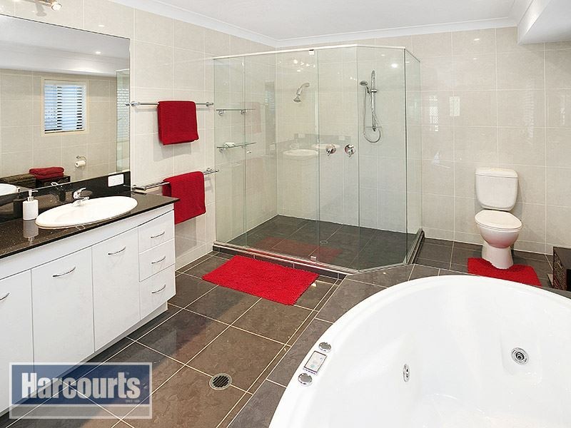 11 Cleavue St, Geebung QLD 4034