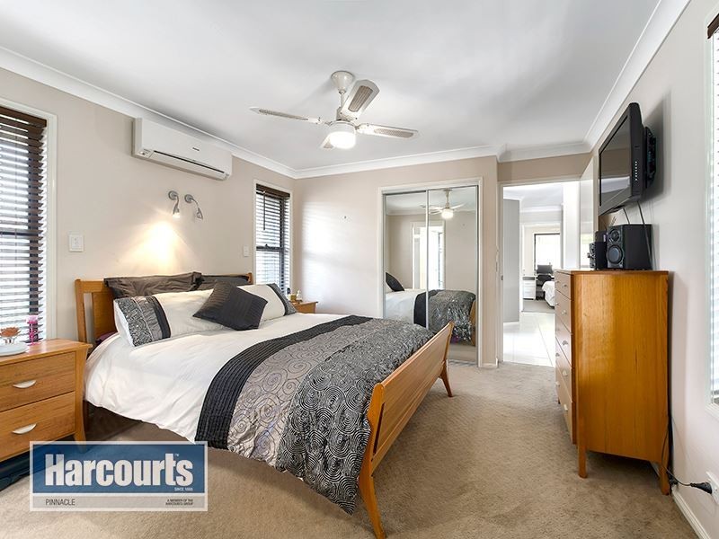 8 Duet Ct, Eatons Hill QLD 4037